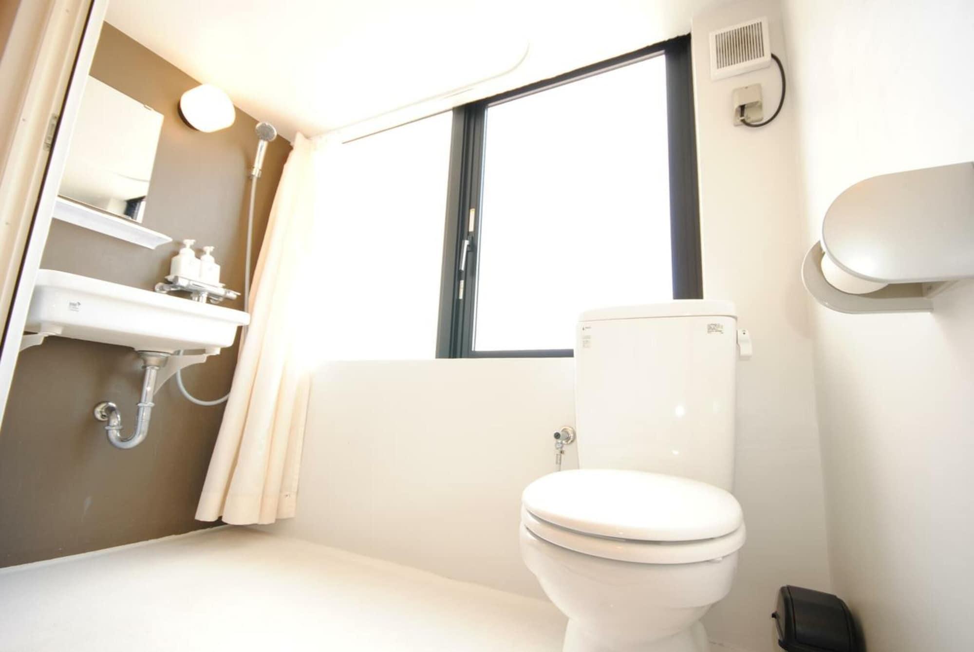 HOTEL StoRK Naha Exteriör bild