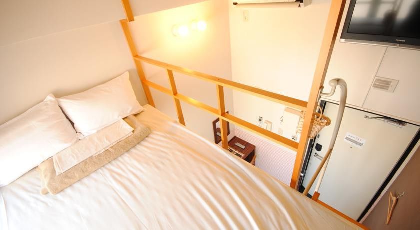 HOTEL StoRK Naha Exteriör bild